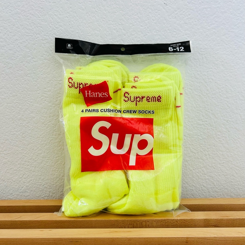 Supreme x Hanes Neon Yellow Crew Socks 4-Pack Size 6-12 New Sealed